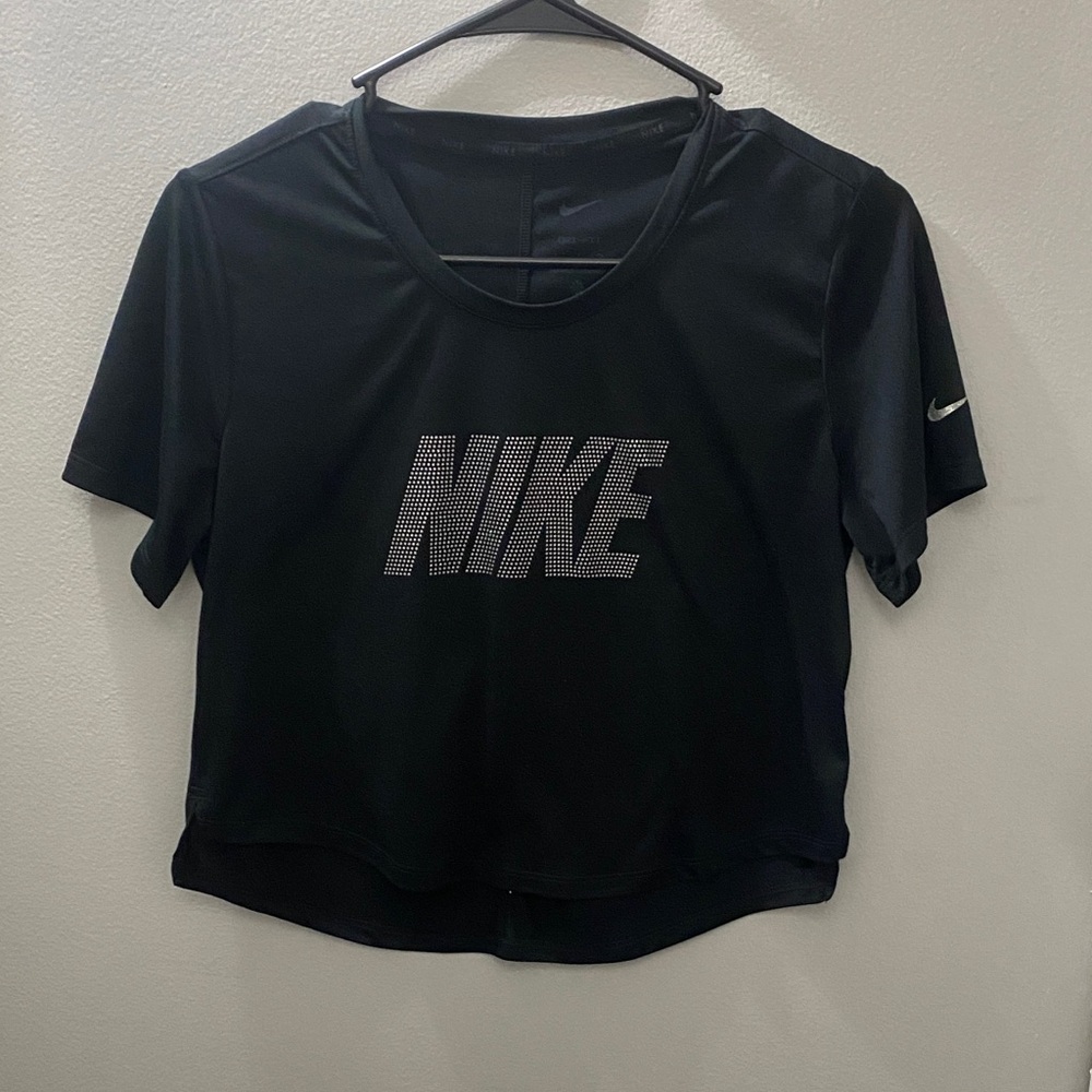 Nike Women's Black Short Sleeve Tee
